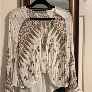 Silence + Noise low cut blouse size S